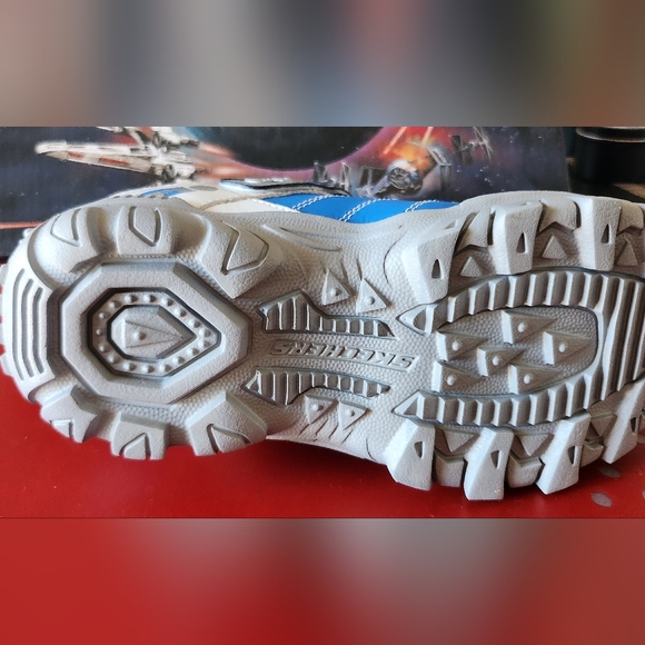 R2D2 Shoes - Picture 5 of 7